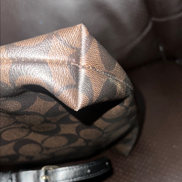 Coach Brown and Black Patterned Shoulder Bag - Picture 4 of 9